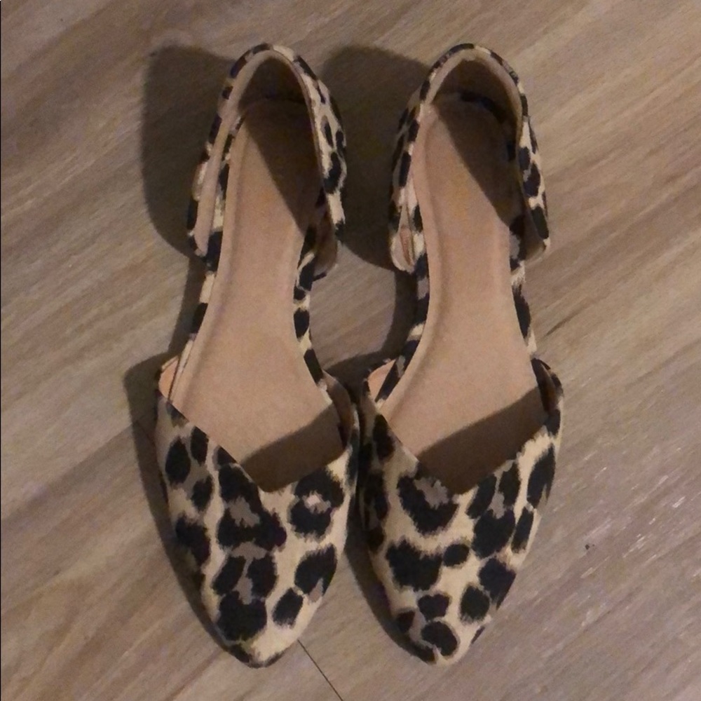 Leopard print flats